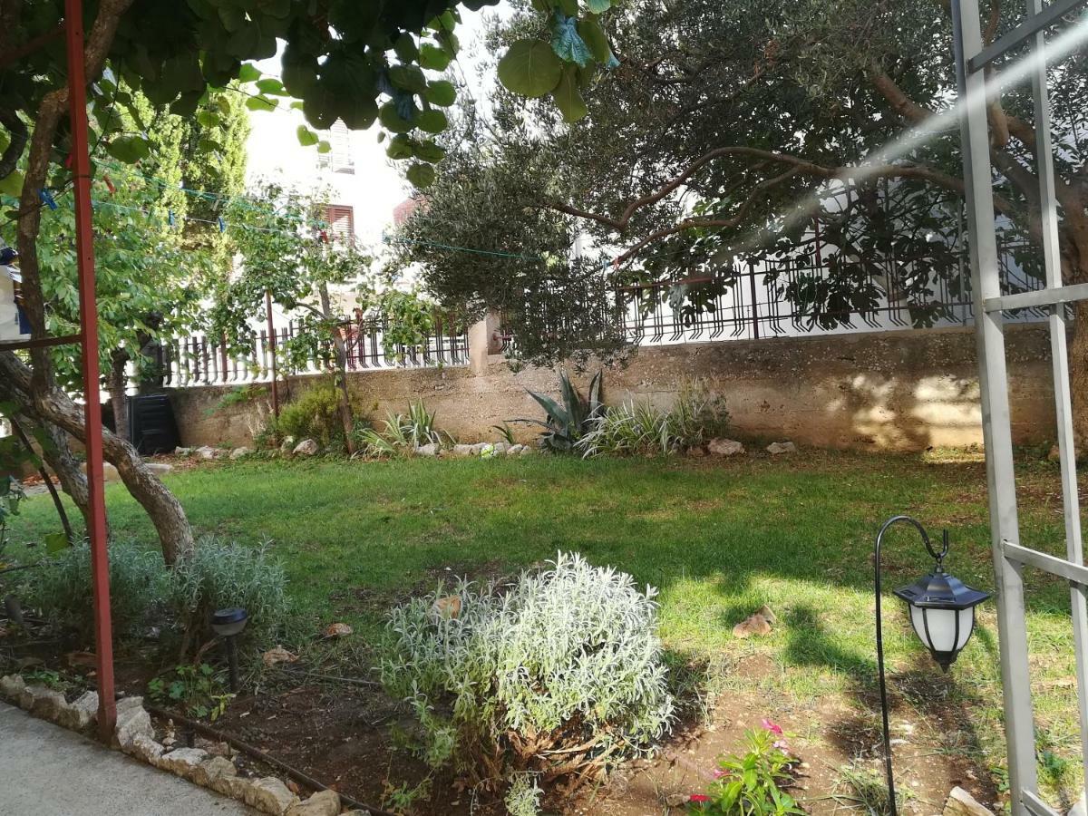 House Katka Hotel Vodice Exterior photo